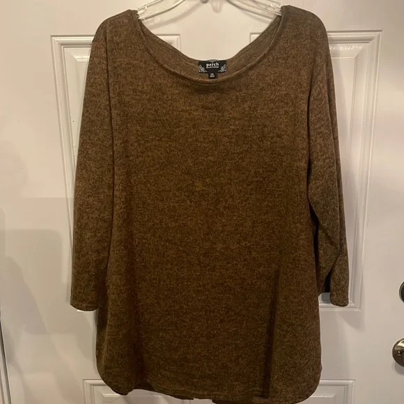 Super cute sweater - Picture 1 of 6